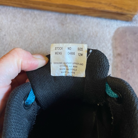 Men’s Converse size 12w steel toe shoes - Picture 5 of 7